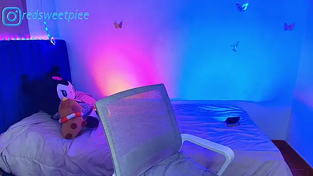 Snapshot of sophierussel chatting on 16, 7, 2026 sophierussel online show from 16, 7, 2026