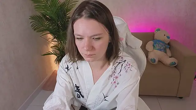 Snapshot of kira_hatti chatting on 10, 6, 2026 kira hatti online show from 10, 6, 2026