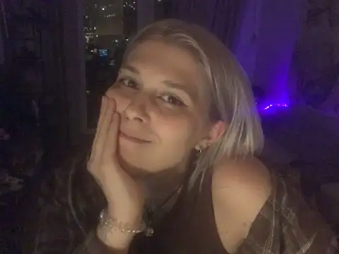 Ella Bloom online show from 29, 5, 2026