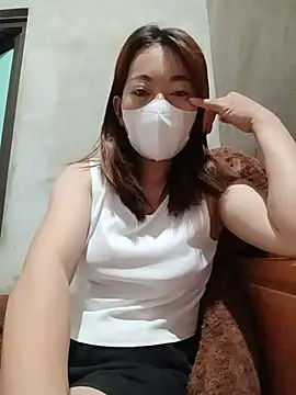 Snapshot of -Trinina- chatting on 23, 6, 2026 -Trinina- online show from 23, 6, 2026