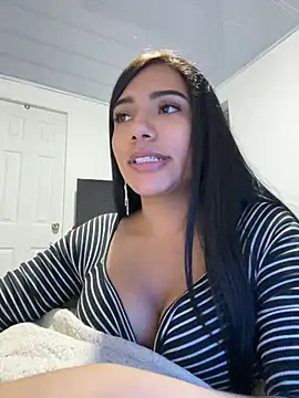 Snapshot of Caro_Mildrey chatting on 10, 7, 2026 Caro Mildrey online show from 10, 7, 2026