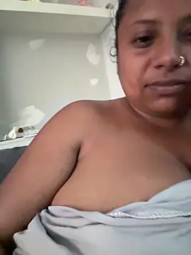LittleMissGrippy online show from 7, 6, 2026