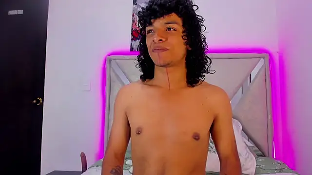 Snapshot of Lucas_cruz1 chatting on 4, 7, 2026 Lucas cruz1 online show from 4, 7, 2026