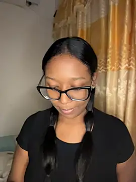 Snapshot of chell_iivy chatting on 23, 7, 2026 chell iivy online show from 23, 7, 2026
