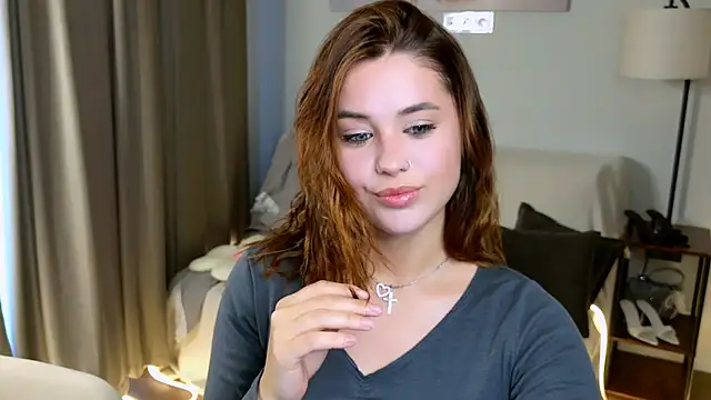 Snapshot of MurielGray chatting on 17, 6, 2026 MurielGray online show from 17, 6, 2026