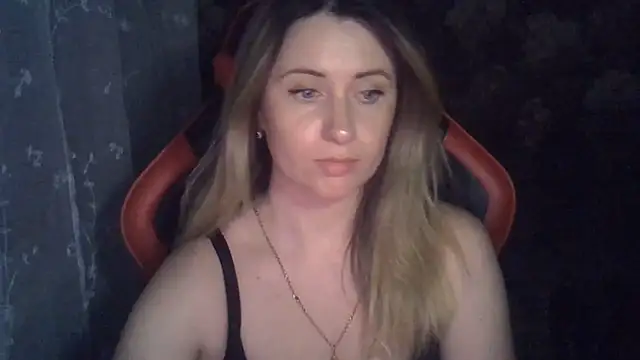 KiraKisskis online show from 30, 5, 2026