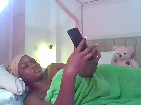 Xannaxx  online show from 25, 6, 2026