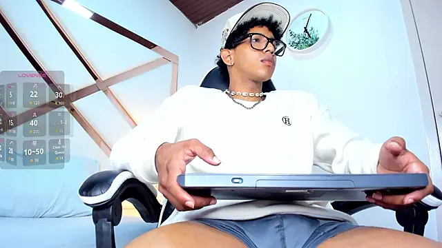 Snapshot of cairo_hard chatting on 1, 6, 2026 cairo hard online show from 1, 6, 2026