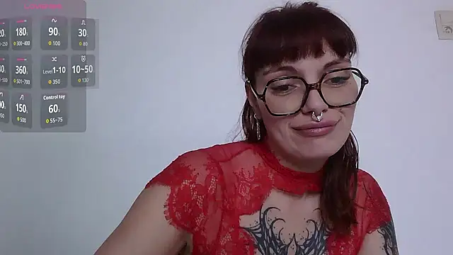 Snapshot of Roxane_Bloodycherry chatting on 20, 6, 2026 Roxane Bloodycherry online show from 20, 6, 2026