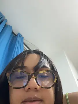 Snapshot of Vittoria_russo chatting on 3, 6, 2026 Vittoria russo online show from 3, 6, 2026