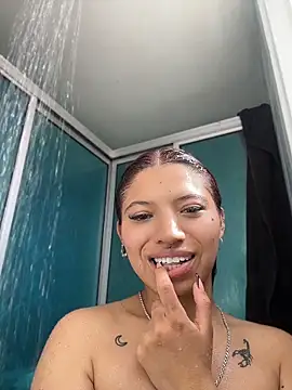 Snapshot of Tokiio_petiit chatting on 2, 6, 2026 Tokiio petiit online show from 2, 6, 2026
