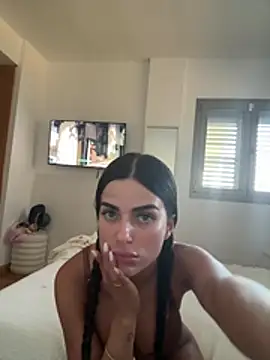 miaabelluccii online show from 5, 7, 2026