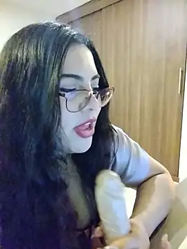 Roxxy Sade online show from 1, 7, 2026