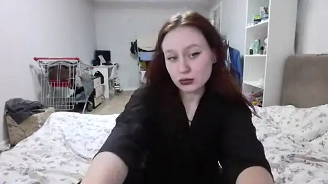 Snapshot of LoiseLovetto chatting on 24, 6, 2026 LoiseLovetto online show from 24, 6, 2026