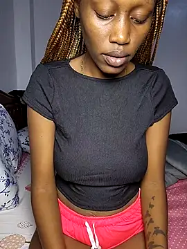 ellyhakz online show from 30, 6, 2026