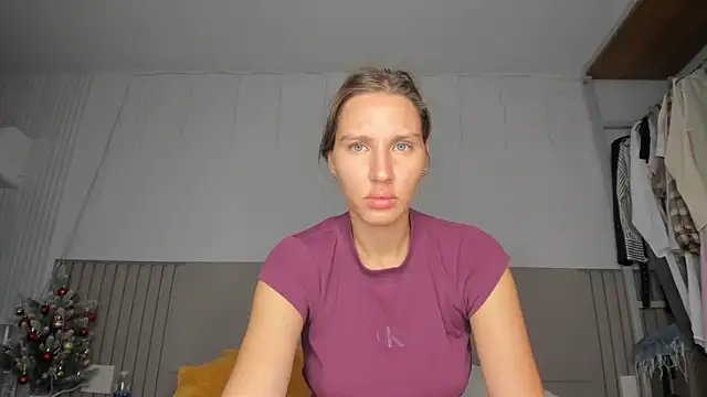 Snapshot of SofiClimbing chatting on 16, 2, 2026 SofiClimbing online show from 16, 2, 2026