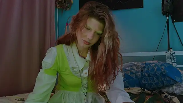Snapshot of VivienDarkbloom chatting on 18, 6, 2026 VivienDarkbloom online show from 18, 6, 2026