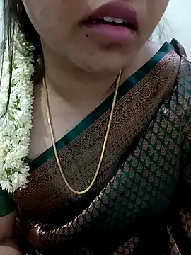 Snapshot of Anushka_tamil_kannada chatting on 18, 6, 2026 Anushka tamil kannada online show from 18, 6, 2026