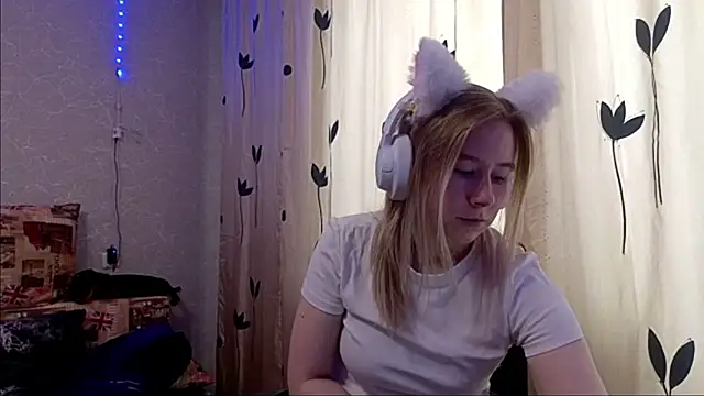 Snapshot of NikiFray chatting on 1, 6, 2026 NikiFray online show from 1, 6, 2026