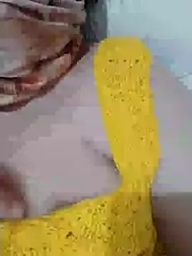 Snapshot of safae12 chatting on 2, 7, 2026 safae12 online show from 2, 7, 2026
