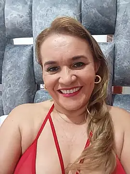 Snapshot of Sara_hilton02 chatting on 7, 6, 2026 Sara hilton02 online show from 7, 6, 2026
