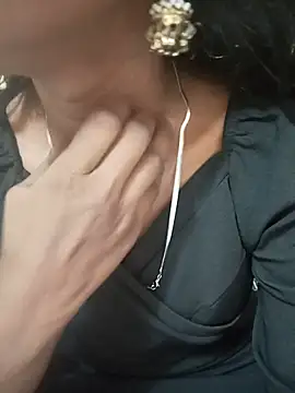 Sexy-Zeenat online show from 9, 7, 2026
