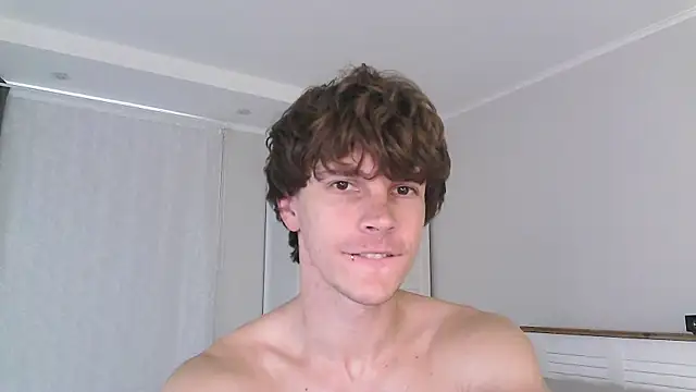 Snapshot of Eric_Crush chatting on 8, 7, 2026 Eric Crush online show from 8, 7, 2026