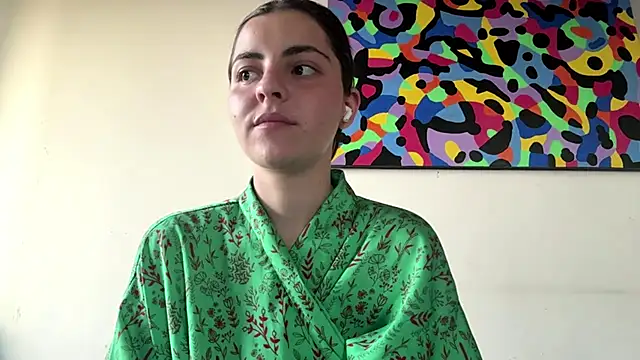 MarisaKomar online show from 4, 6, 2026