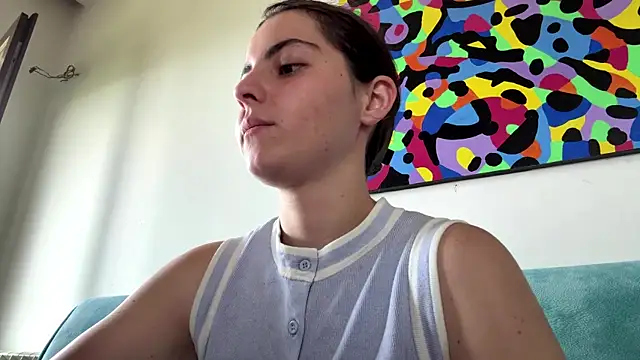 Snapshot of MarisaKomar chatting on 19, 6, 2026 MarisaKomar online show from 19, 6, 2026