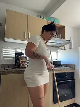 Siri Luxx online show from 28, 6, 2026