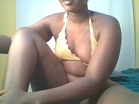 Snapshot of laura_9394 chatting on 8, 6, 2026 laura 9394 online show from 8, 6, 2026