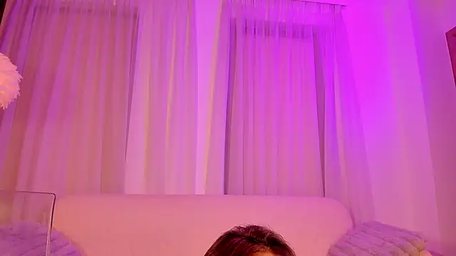 Snapshot of ValentinaMonroee chatting on 21, 6, 2026 ValentinaMonroee online show from 21, 6, 2026