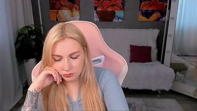 AmaliaWinslet online show from 25, 6, 2026