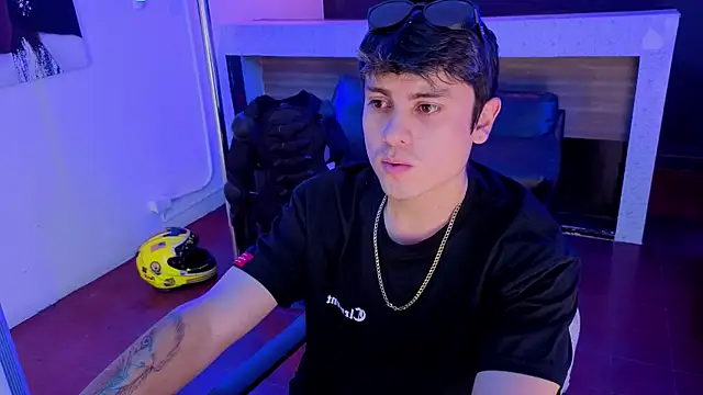 angel still  online show from 6, 7, 2026