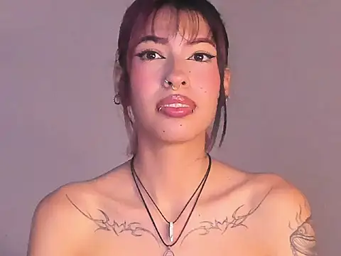 EvaBenely  online show from 29, 6, 2026