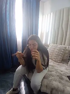 Snapshot of Renata_lizcano chatting on 4, 6, 2026 Renata lizcano online show from 4, 6, 2026