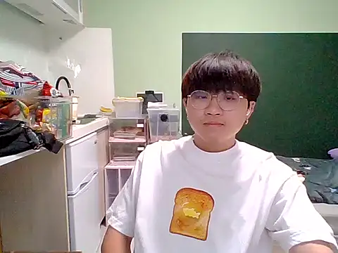 Snapshot of Yang_571 chatting on 9, 7, 2026 Yang 571 online show from 9, 7, 2026