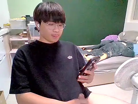 Snapshot of Yang_571 chatting on 10, 7, 2026 Yang 571 online show from 10, 7, 2026