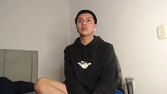 Snapshot of Owenn__blueee chatting on 27, 7, 2026 Owenn blueee online show from 27, 7, 2026