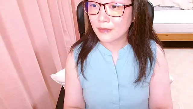 LENA-xo online show from 10, 7, 2026