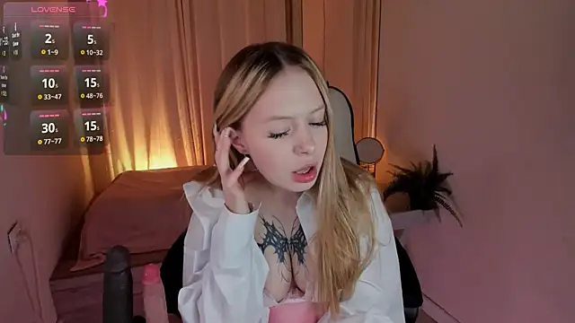Veronika Blush online show from 23, 6, 2026