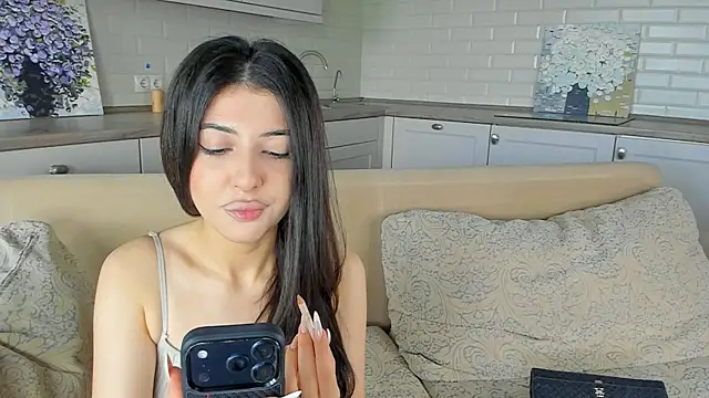 Snapshot of SwiiityKiss chatting on 8, 7, 2026 SwiiityKiss online show from 8, 7, 2026