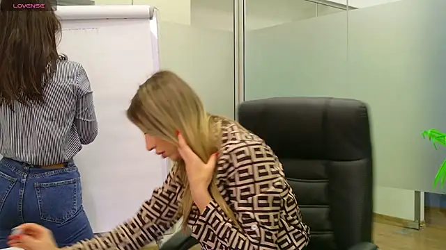 BabesGoWild online show from 19, 2, 2025