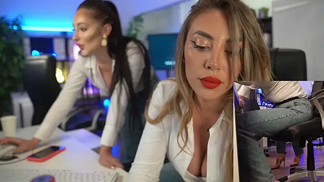 BabesGoWild online show from 17, 5, 2026