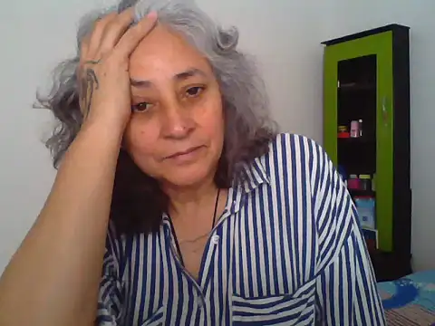 Snapshot of cersey_ chatting on 9, 6, 2026 cersey online show from 9, 6, 2026