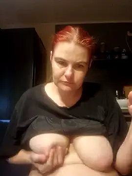 Snapshot of GoldenWifee chatting on 14, 7, 2026 GoldenWifee online show from 14, 7, 2026