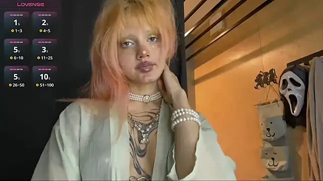 Snapshot of JoanneMcauly chatting on 30, 6, 2026 JoanneMcauly online show from 30, 6, 2026
