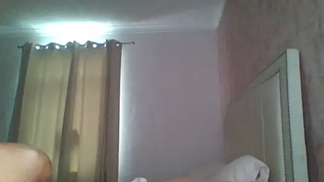 Snapshot of MiaMae_x chatting on 19, 7, 2026 MiaMae x online show from 19, 7, 2026