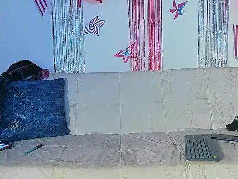 LEE ROSES online show from 4, 7, 2026