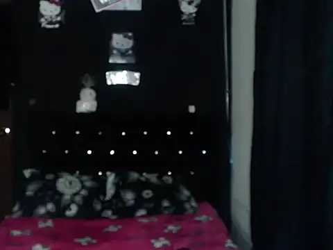 Snapshot of madame_kitty chatting on 10, 7, 2026 madame kitty online show from 10, 7, 2026
